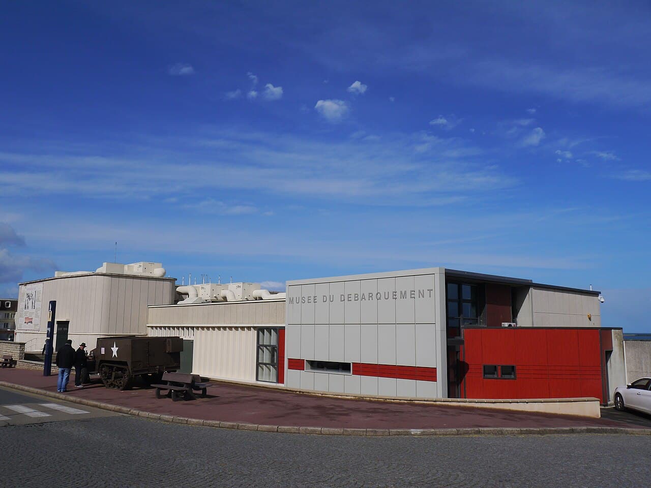 The Musée du Débarquement on the seafront at Arromanches-les-Bains